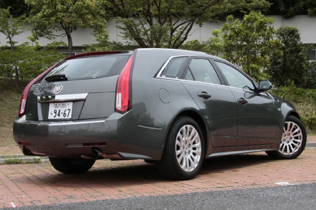 キャデラック Cts スポーツワゴン 3 0 アメ車と逆輸入車の総合情報サイト アメ車ワールド Amesha World