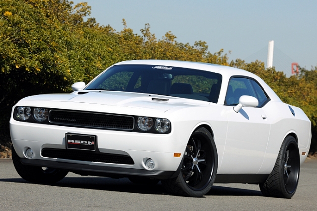 ダッジチャレンジャーv6 Sxt Dodge Challenger V6 Sxt アメ車と逆輸入車の総合情報サイト アメ車ワールド Amesha World