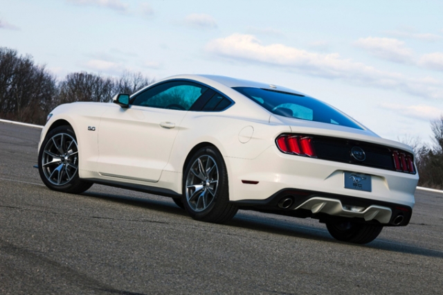 フォード マスタング 50周年 リミテッド エディション(2015 Mustang 50