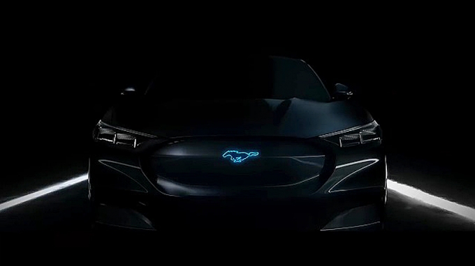 2022 マスタング マッハ E