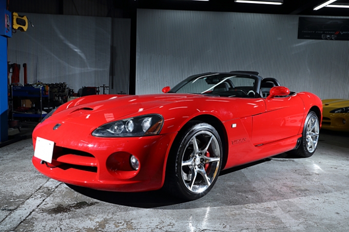 2005 ダッジバイパー SRT10ロードスター