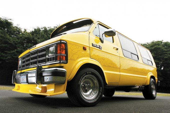 ダッジ ラムバン | アメ車と逆輸入車の総合情報サイト アメ車ワールド ダッジ ラムバン | アメ車と逆輸入車の総合情報サイト アメ車ワールド
