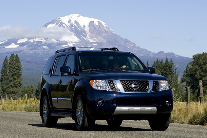 ニッサン パスファインダー (NISSAN PATHFINDER) | アメ車と逆輸入車の
