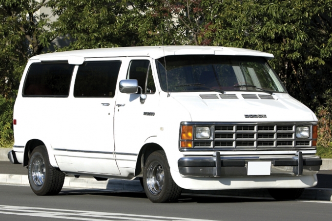 ダッジラムバン (DODGE RAM VAN) | アメ車と逆輸入車の総合情報サイト アメ車ワールド｜Amesha-World