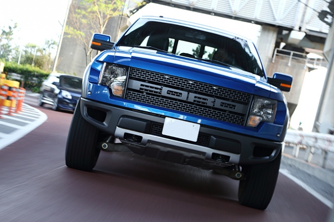 フォード F150 SVT ラプター vol.2 (FORD F150 SVT RAPTOR) | アメ車と