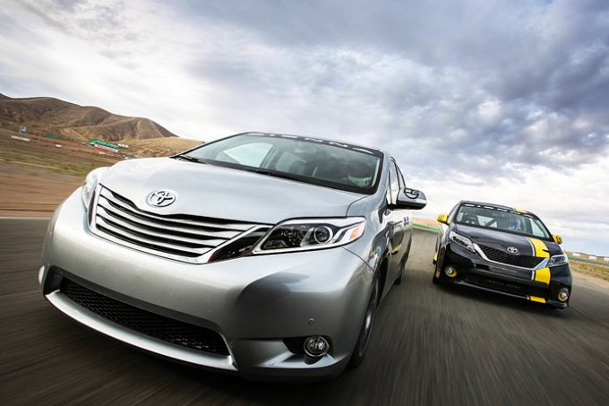 トヨタシエナ S-TUNED (TOYOTA SIENNA) | アメ車と逆輸入車の トヨタシエナ S-TUNED (TOYOTA SIENNA) | アメ車と逆輸入車の