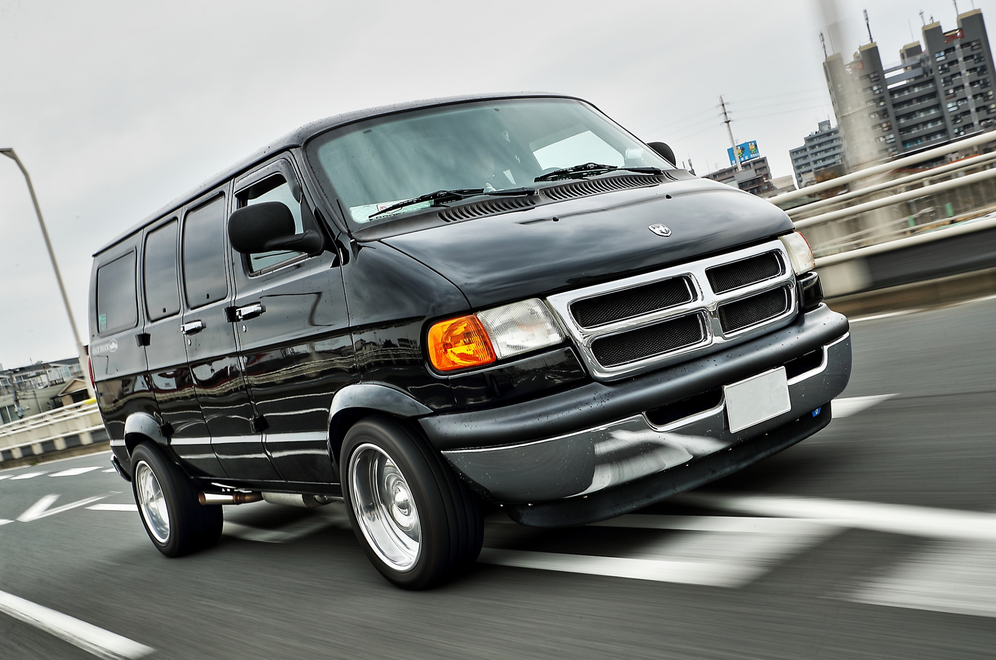 2003 ダッジラムバン | アメ車と逆輸入車の総合情報サイト アメ車 