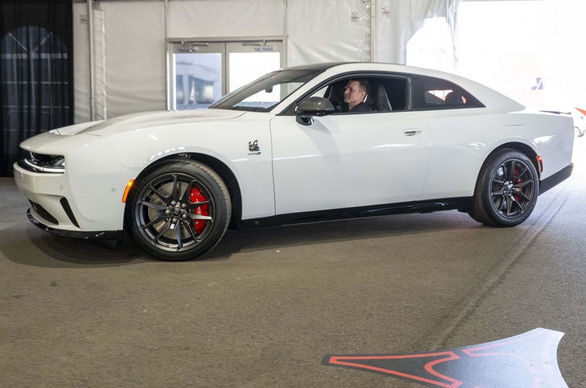 2025 ダッジチャージャー シックスパック | アメ車と逆輸入車の